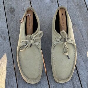 Clarks Wallabees, Maple suede